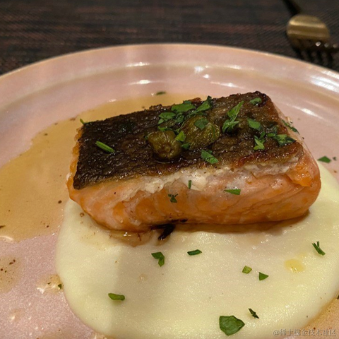 HEITC于2022-11-29 01:01发布的图片