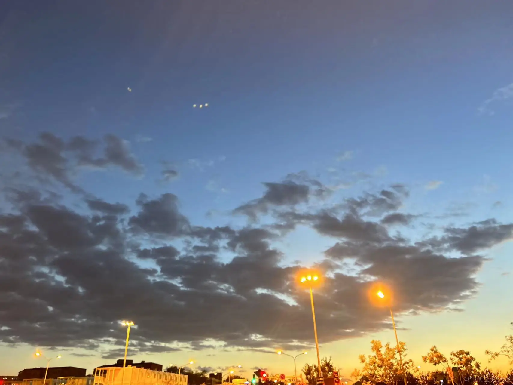 0536058a501609be5d8c7816099e47f.jpg
