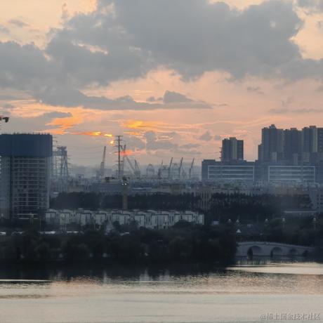 李小政935于2022-11-30 07:20发布的图片