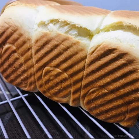 穿梭时间的画面的钟于2022-12-13 08:26发布的图片