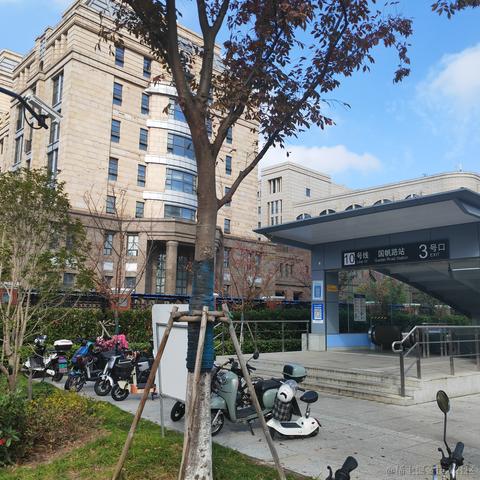 vavaAVA于2022-11-12 10:15发布的图片